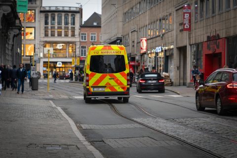 Ambulance Antwerpen. Foto: iStock / Thankful Photography