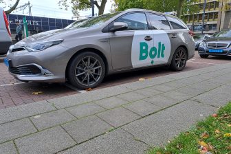 Auto van Bolt